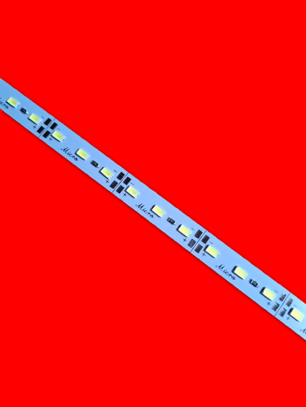 18W Твърда LED Лента SMD5630 Червена (3.53€ )